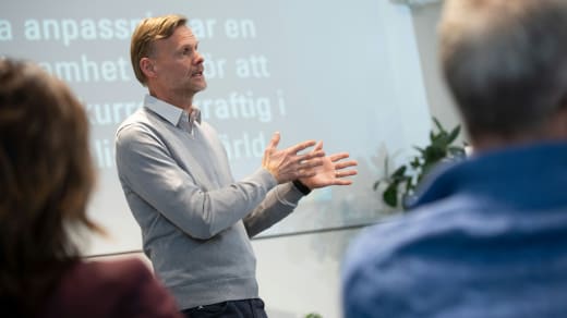 8. Stärk kompetensen i organisationen 