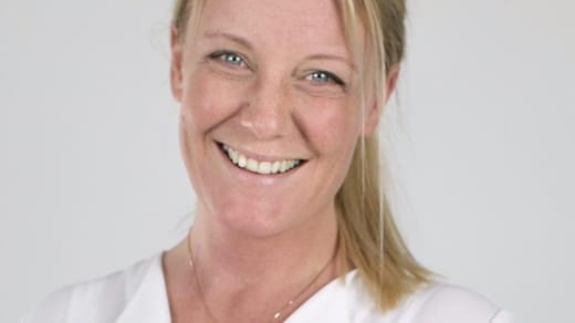 Sara Hellberg, Affärskompetenss